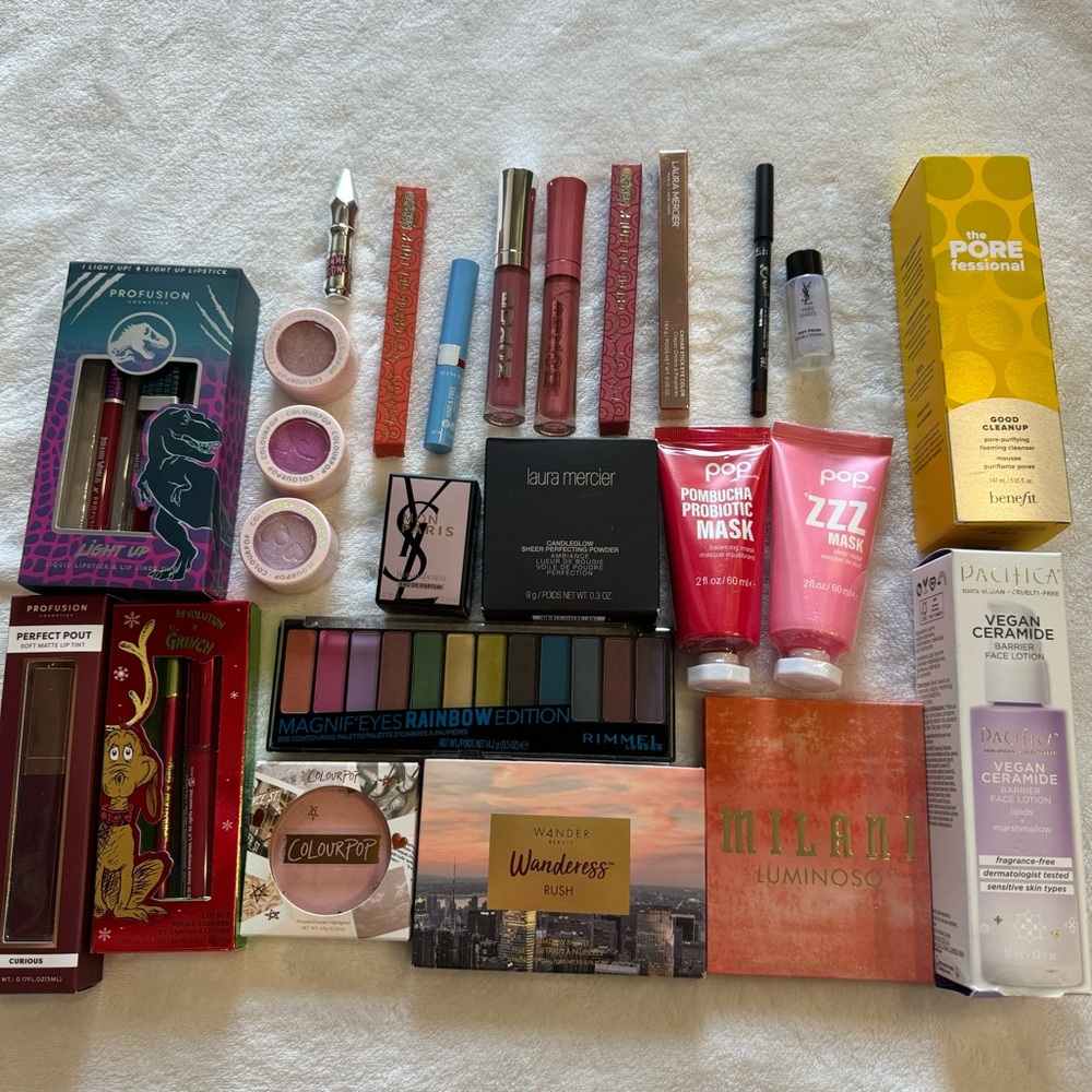 HUGE BEAUTY BUNDLE 1 💄 BRAND NEW MAKEUP & SKINCARE + MORE!
